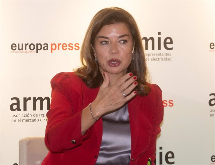 La presidenta de OMIE, Carmen Becerril, durante el encuentro informativo ARMIE organizado por Europa Press sobre los retos de sistema eléctrico en el hotel Hyatt Regency, a 7 de noviembre de 2024, en Madrid (España). En el coloquio se abordan cuestiones d