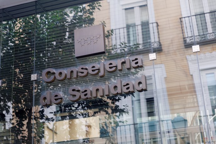 Fachada de la Consejería de Sanidad de la Comunidad de Madrid