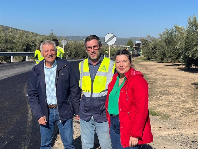 Miguel Contreras durante la visita a las obras