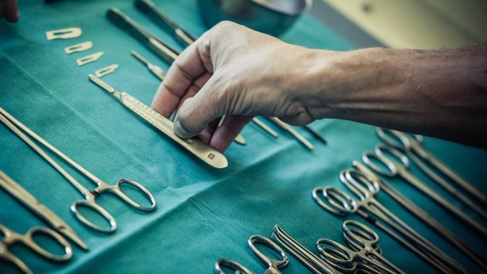 Archivo - Las clínicas oftalmológicas y las cadenas marquistas de clínicas dentales, cuyos servicios cuentan con un mayor componente sanitario, fueron las que experimentaron un mayor dinamismo en 2023.