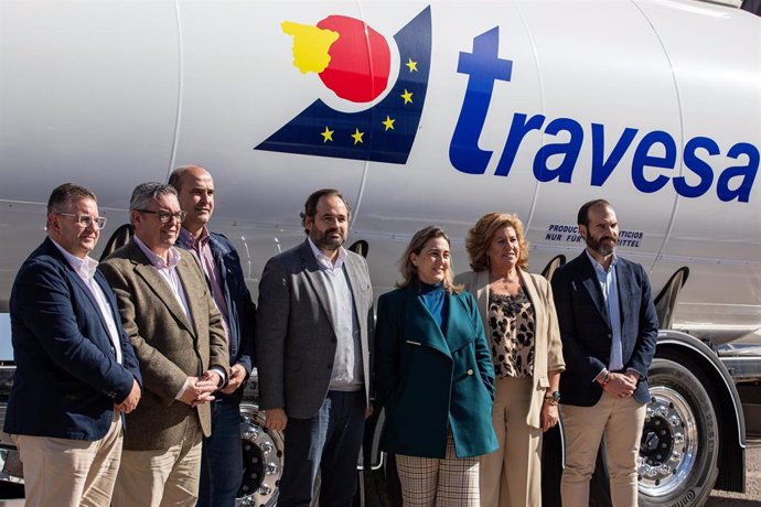 El presidente del PP de Castilla-La Mancha, Paco Núñez, visitando una empresa de la región.