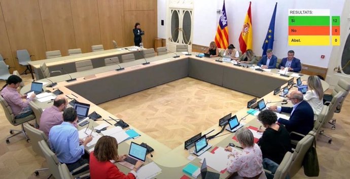 Reunión de la Comisión de Economía del Parlament.