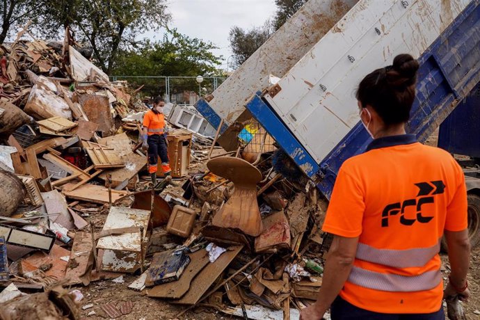 Zona habilitada para los residuos de la DANA, a 6 de noviembre de 2024, en Castellar, Valencia