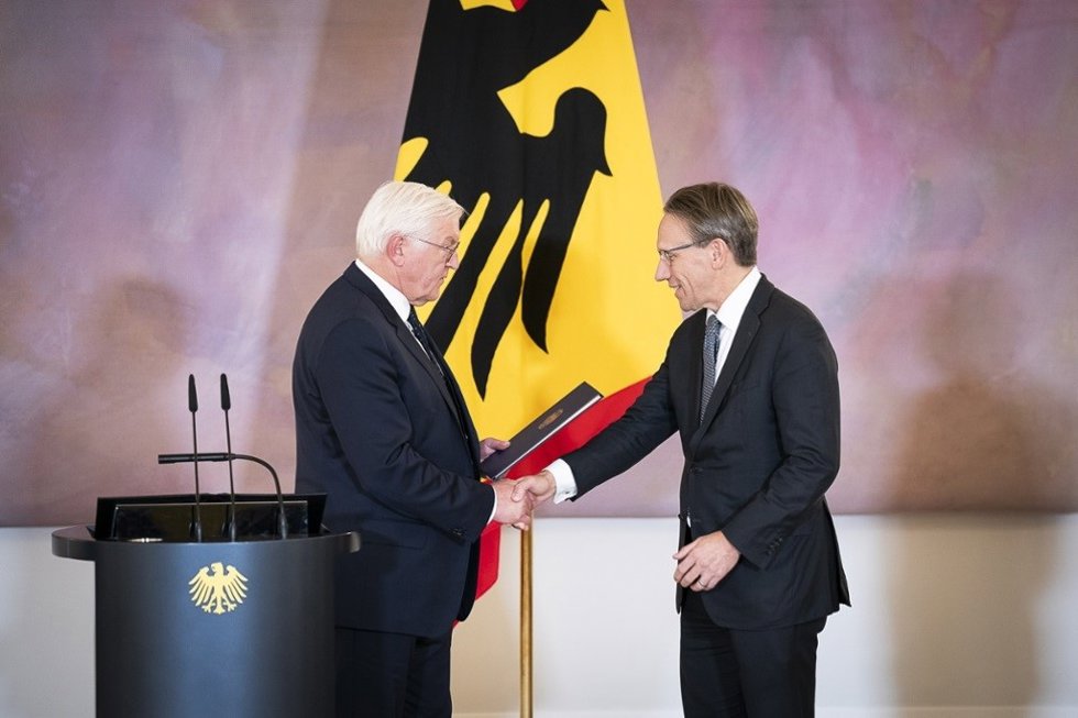 El presidente de la República Federal de Alemania,Frank-Walter Steinmeier, y el nuevo ministro de Finanzas, Jrg Kukies