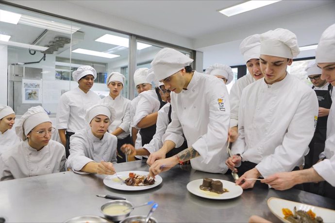 Clase magistral para cocinar carne de caza.