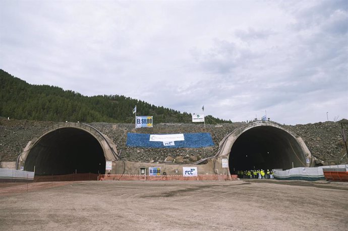 Túneles de Erjos