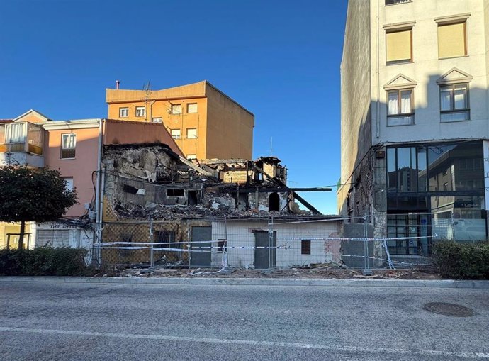 Edificio de La Albericia tapiado tras el derrumbe