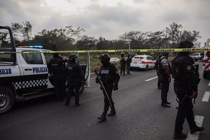 Archivo - InternacionalCategorias.-México.- La Policía mexicana halla once cadáveres en un vehículo abandonado en el sur de México