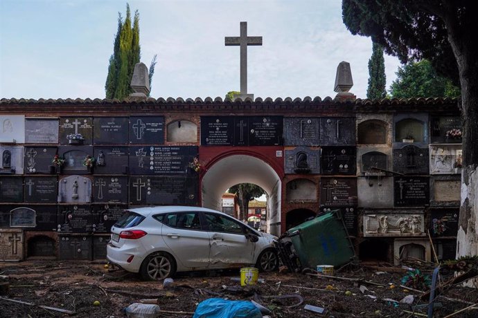 Imagen de los efectos de la DANA en el cementerio de la localidad valenciana de Sedaví. 