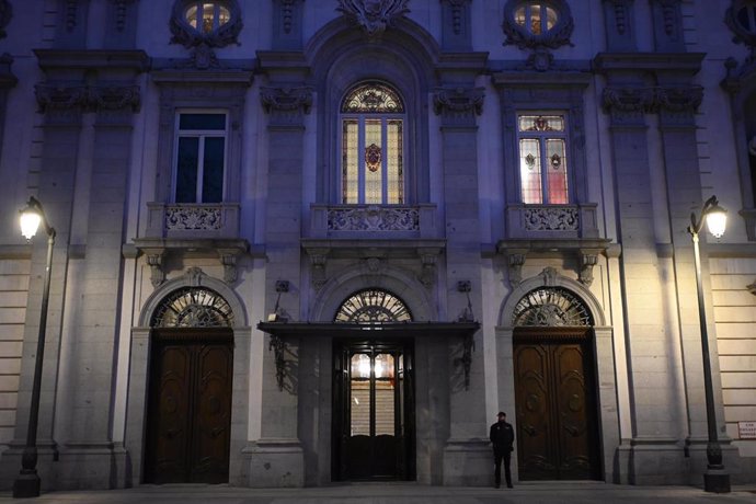 Archivo - Vistas de la fachada de la sede del Supremo, a 21 de diciembre de 2023, en Madrid (España). 