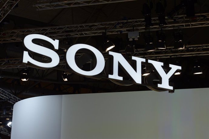 Archivo - FILED - 27 February 2017, Spain, Barcelona: A view of the logo of Japanese elctronics company Sony at the Mobile World Congress in Barcelona. Sony's net profit for the latest financial year doubled to 1.17 trillion yen (10.8 billion dollars) due