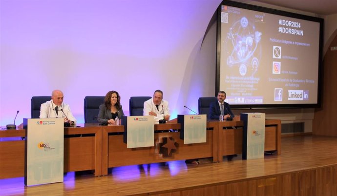 La consejera de Sanidad, Fátima Matute, interviene en la jornada Papel del técnico en la Inteligencia Artificial e impresión 3D en Radiología, organizada por el Hospital público Clínico San Carlos y la Sociedad Española de Graduados y Técnico