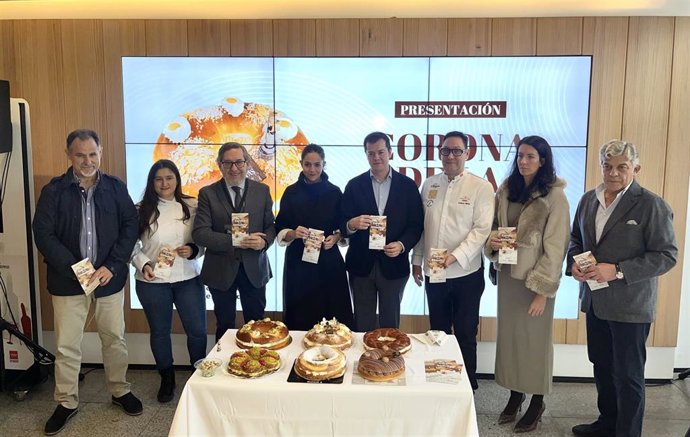 El Viceconsejero De Cultura, Turismo Y Deporte, Luis Martín, Con La Asociación De Empresarios Artesanos Del Sector De Pastelería De Madrid (ASEMPAS).