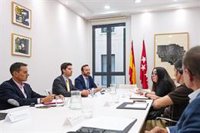 Viciana sugiere a los sindicatos educativos no seguir con las movilizaciones durante la negociación del horario lectivo