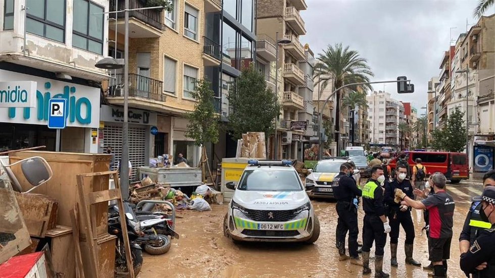 Policías de Mérida en Valencia