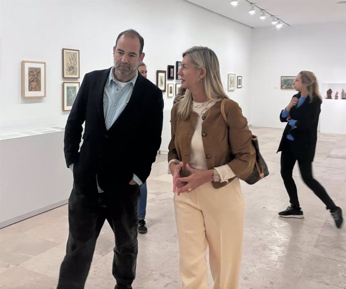 Presentación de la muestra 'Anudar el tiempo. El Fondo Rafael y María Teresa Santos Torroella y sus ecos en la Asociación Colección Arte Contemporáneo'