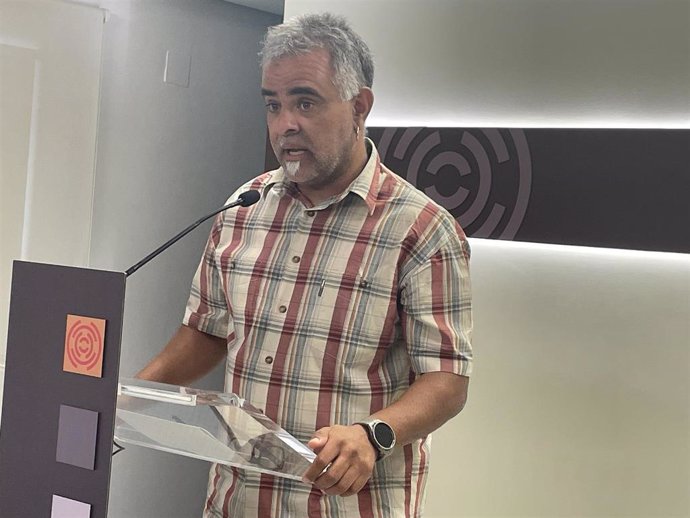 Archivo - El diputado de Podemos en las Cortes de Aragón, Andoni Corrales.