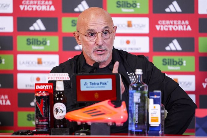 Luis de la Fuente, head coach of Spain, attends during the press conference previous to the UEFA Nations League match between Spain and Serbia at Nuevo Arcangel Stadium on October 14, 2024 in Cordoba, Spain.