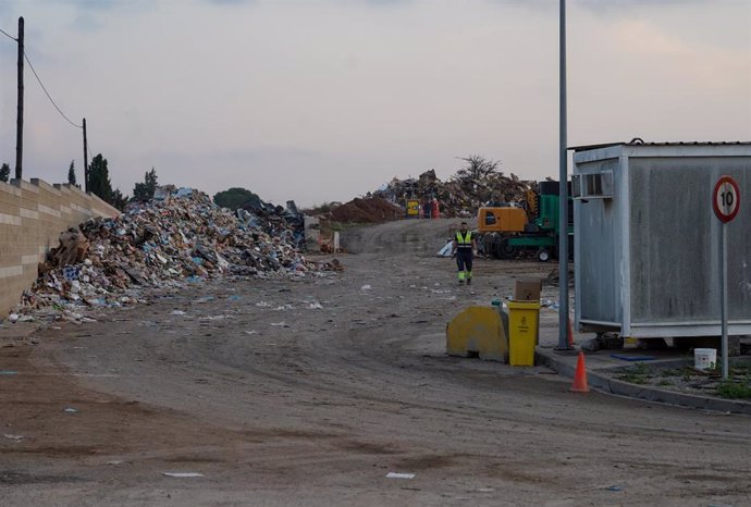 Centro de residuos Los Hornillos, a 6 de noviembre de 2024, en Quart de Poblet