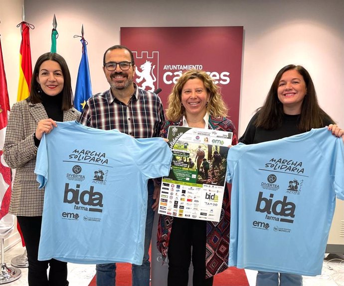 Presentación de la ruta solidaria a favor de tres asociaciones de Cáceres