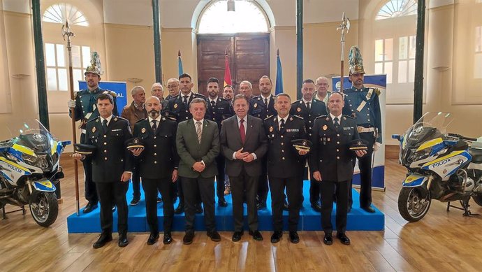 La Policía Local conmemora su 175 aniversario con una exposición que repasa su evolución desde 1846