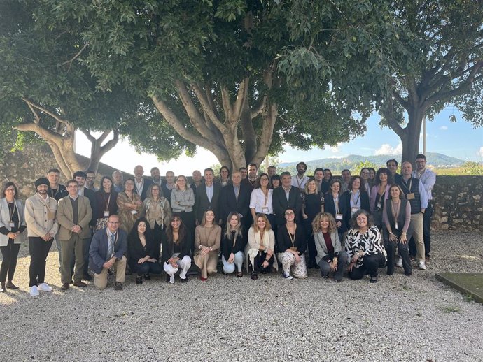 Asistentes al acto celebrado por Ances en el Parc Bit por su 30º aniversario.