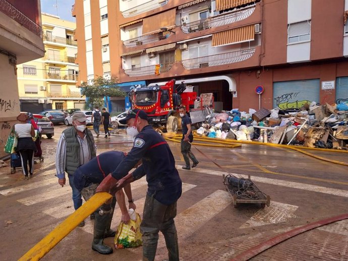 Labores de limpieza tras la DANA en Valencia