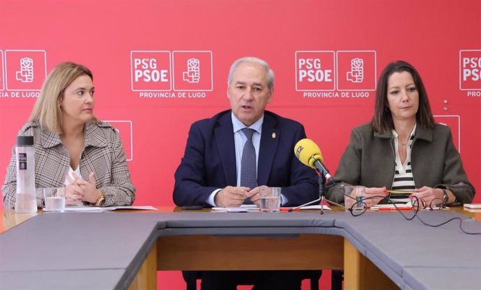 Rueda de prensa de Patricia Otero, José Tomé y Lara Méndez