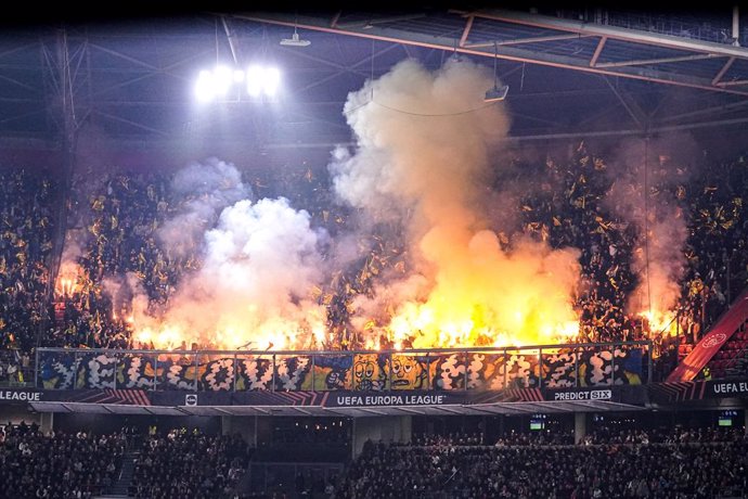 Fans of Maccabi during the UEFA Europa League, League Phase, MD4 football match between AFC Ajax and Maccabi Tel Aviv on November 7, 2024 at Johan Cruijff ArenA in Amsterdam, Netherlands - Photo Andre Weening / Orange Pictures / DPPI