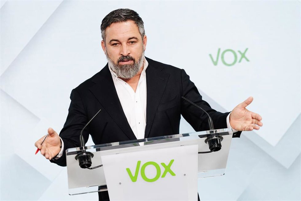 Archivo - El presidente de VOX, Santiago Abascal, durante una rueda de prensa posterior al Comité de Acción Política de VOX, a 2 de septiembre de 2024, en Madrid (España). Durante la comparecencia, el líder de VOX, ha considerado suicida la política m