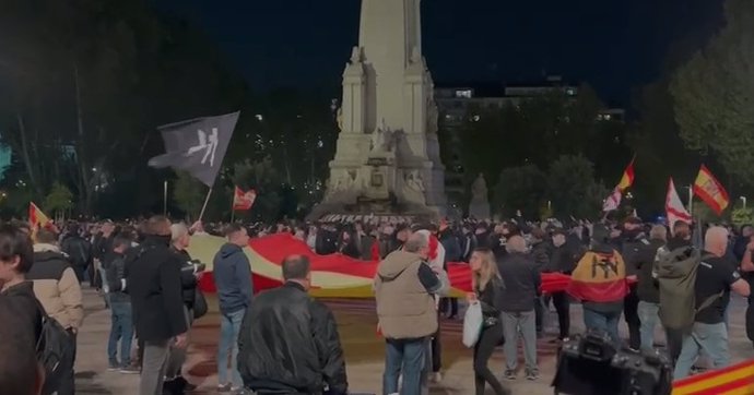 El PSOE condena que las calles de Madrid sean escenario de "gritos fascistas y saludos nazis de nuevo"