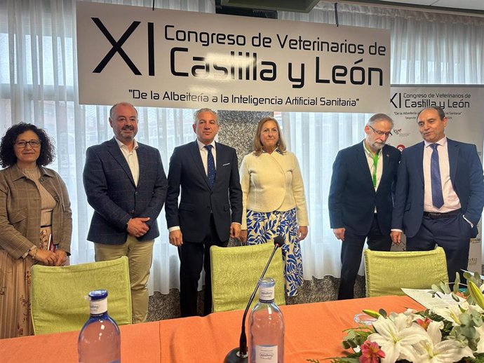 El delegado del Gobierno en Castilla y León, Nicanor Sen, en el XI Congreso de Veterinarios de Castilla y León