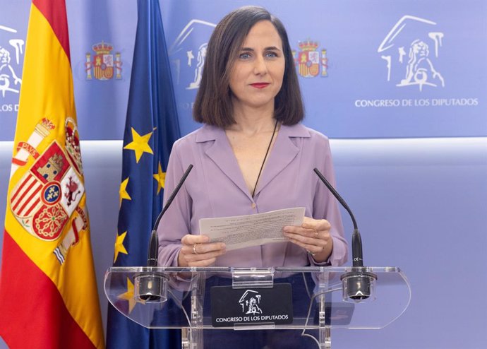 Archivo - La portavoz de Podemos en el Congreso, Ione Belarra, durante una rueda de prensa anterior a la Junta de Portavoces, en el Congreso de los Diputados, a 18 de junio de 2024, en Madrid (España).