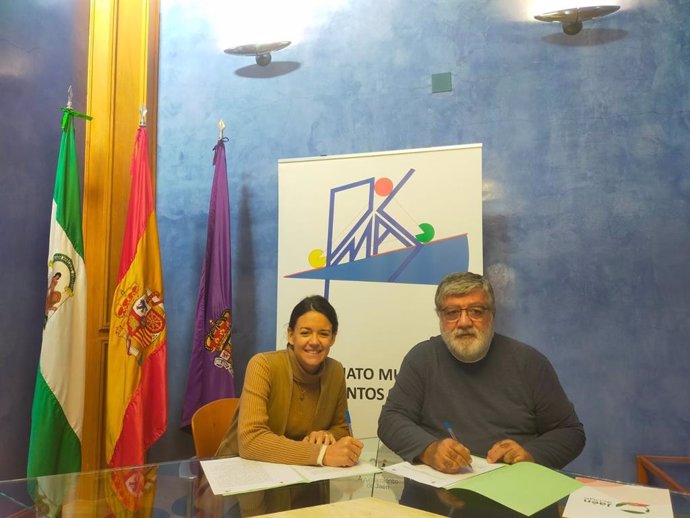 María Segovia y el presidente de Jaén Acoge