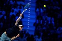 Sinner no falla en su debut en las Finales ATP