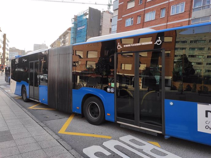 Archivo - Autobús urbano