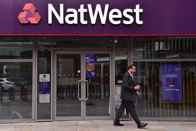 Archivo - 28 July 2023, United Kingdom, London: A general view of the NatWest Retail banking company head office at Bishopsgate Street in London. Photo: Thomas Krych/ZUMA Press Wire/dpa