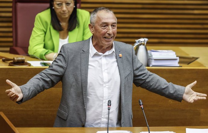 Archivo - El diputado de Compromís en las Cortes Valencianas, Joan Baldoví, durante un debate de política general en Les Corts Valencianas, a 18 de septiembre de 2024, en Valencia, Comunidad Valenciana (España). El 'president' de la Generalitat, Carlos Ma