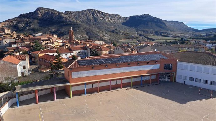 Ejemplo de instalación de placas solares con las que el consistorio utrillense ahorrará un 20% en la factura de la luz.