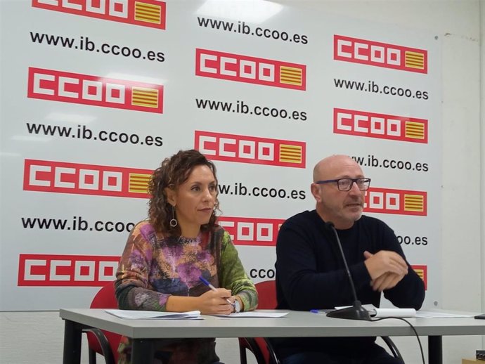 La secretaria de Empleo de CCOO, Maria Àngels Aguiló, y el secretario general, José Luis García.