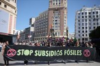 Activistas critican la "hipocresía homicida" de la Cumbre del Clima, que empieza tras la DANA en Valencia