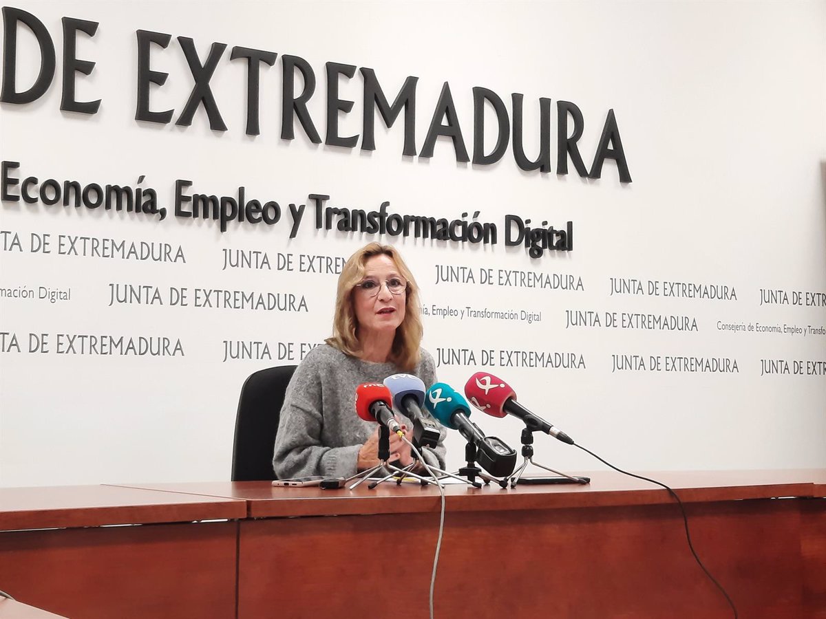 La Junta busca mejorar la cualificación profesional de 1.560 personas con 43,5 millones en el programa formativo Escala