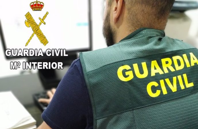 Archivo - Agente de la Guardia Civil