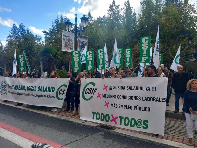 CSIF La Rioja critica "el abandono" que sufren los empleados públicos pide "mejoras" y la defensa del sistema 'MUFACE'