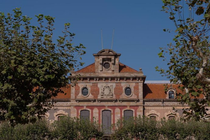 Archivo - Fachada del Parlament de Catalunya, a 7 de agosto de 2024, en Barcelona, Catalunya (España). 