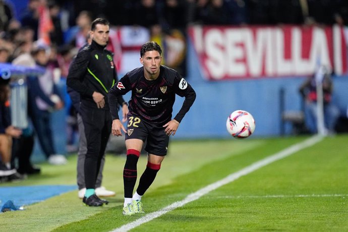 Jose Angel Carmona of Sevilla FC in action during the Spanish League, LaLiga EA Sports, football match played between CD Leganes and Sevilla FC at Butarque stadium on November 09, 2024, in Leganes, Madrid, Spain.