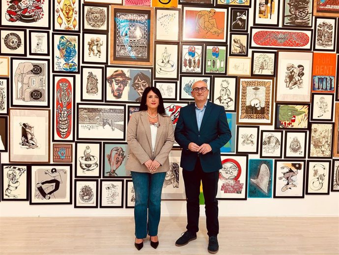 El vicepresidente y diputado de Cultura y Educación, Manuel López Mestanza, ha presentado estas exposiciones junto a la concejala de Cultura, Alicia Ramírez en el propio Centro de Arte Contemporáneo Francisco Hernández.