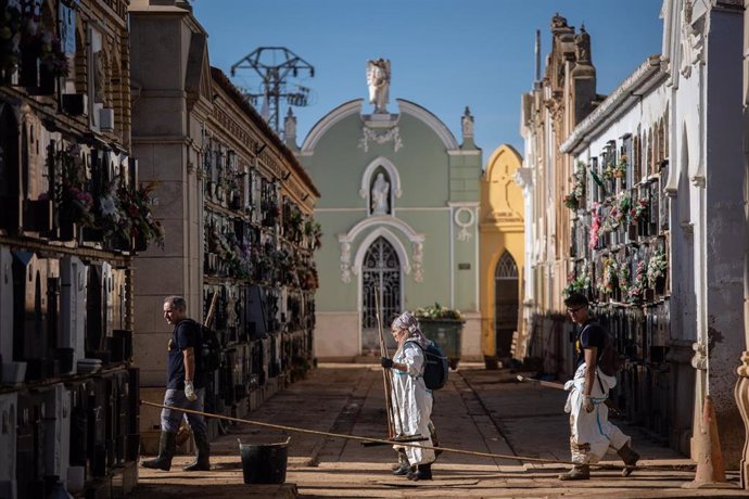 Cementerio de Catarroja, a 10 de noviembre de 2024