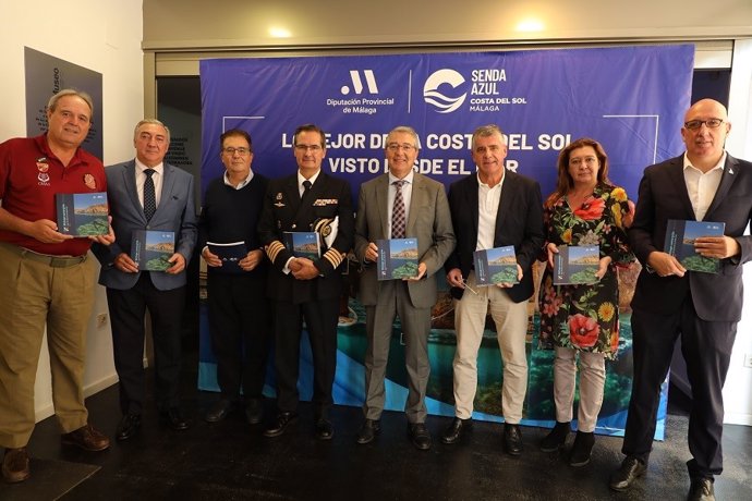 Francisco Salado, presidente de la Diputación y de Turismo Costa del Sol, ha explicado los objetivos y el alcance de la Senda Azul, una iniciativa que busca promover el "turismo azul' en la provincia bajo criterios de sostenibilidad y respeto ambiental