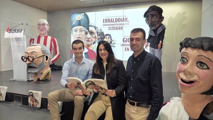 Presentación del libro "Gigantes, cabezudos y Gargantúa en Bizkaia"